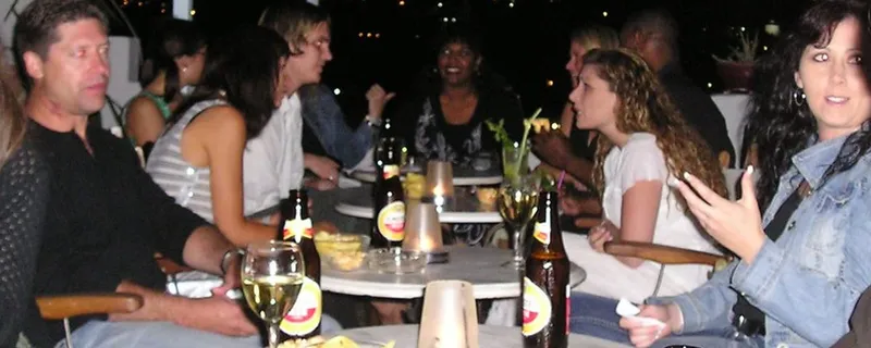 Italian conversation over aperitivo